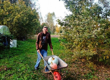 В Смоленской области взрослых с ментальными особенностями обучают выращивать овощи